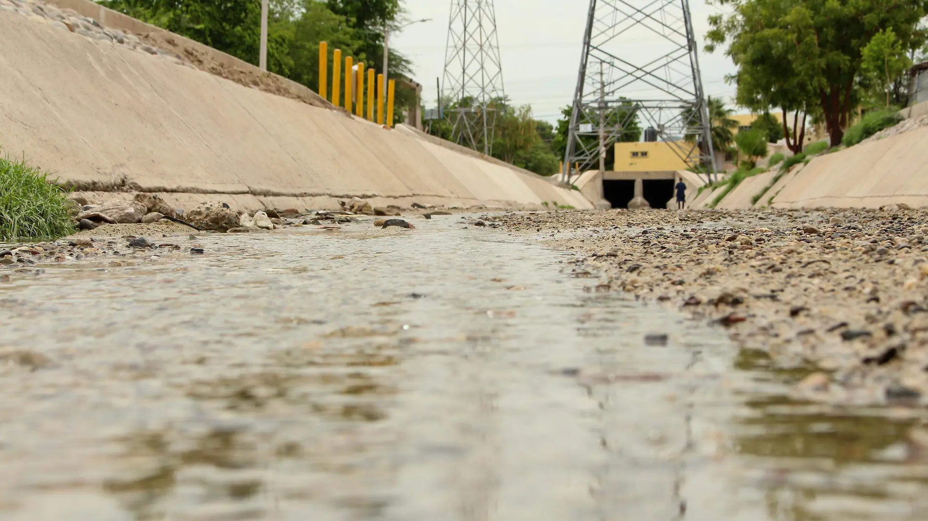 arroyos-canales-lluvias-inundaciones 6